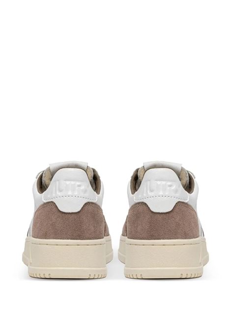 sneakers medalist low aulm ft02  uomo bianche e marroni AUTRY | AULMFT02