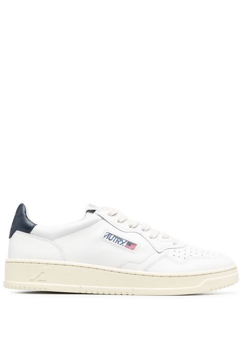 sneakers medalist low aulm ll12 uomo bianche e navy AUTRY | AULMLL12