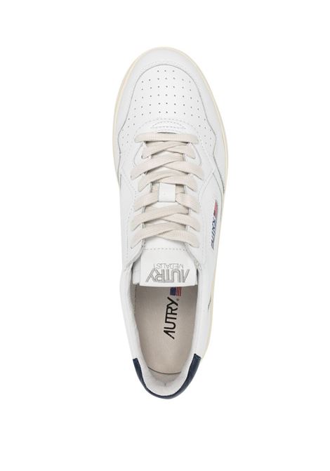sneakers medalist low aulm ll12 uomo bianche e navy AUTRY | AULMLL12