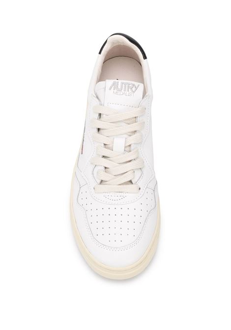 sneakers medalist low aulm ll22 uomo bianche e nere AUTRY | AULMLL22