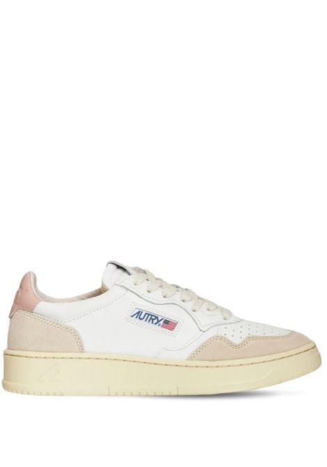 snekaers medalis low aulw LS37 bianche e beige AUTRY | AULWLS37