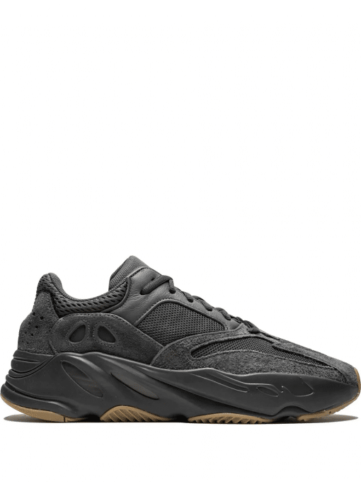 Adidas Yeezy Boost 700 Utility Black replica sneakers showcasing a sleek, all-black design with premium materials and comfortable cushioning, perfect for streetwear enthusiasts.