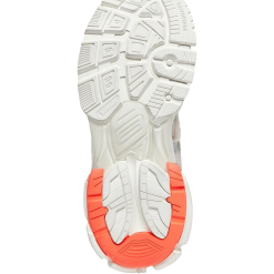 High-quality replica Balenciaga Runner Low Top Sneakers featuring a sleek design, premium materials, and unique colorway, perfect for sneaker enthusiasts looking for stylish shoes.