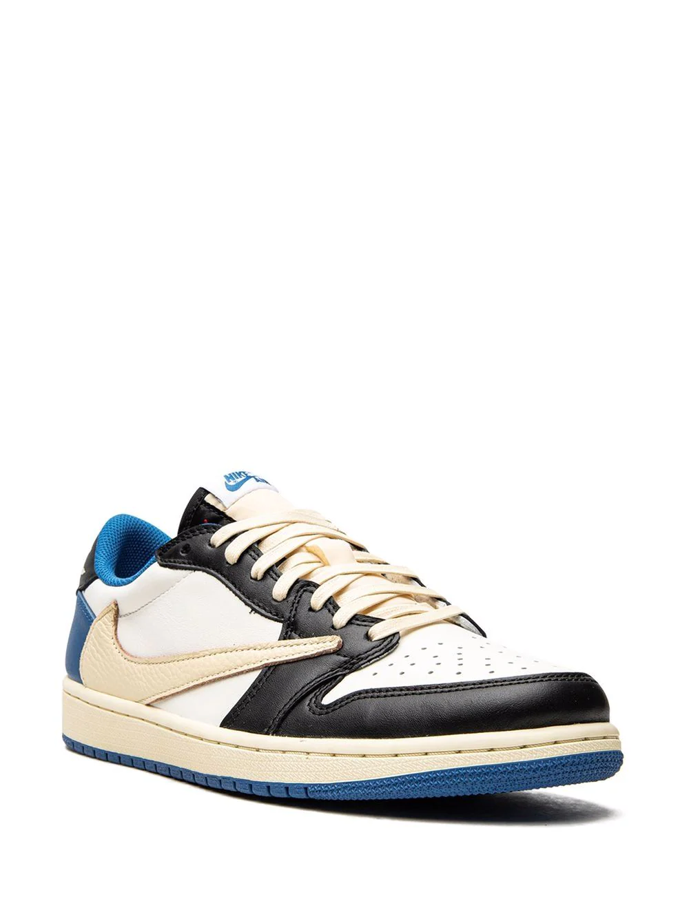 Alt Text: "High-quality replica sneakers featuring the Jordan x Travis Scott Air Jordan 1 Low OG SP model, showcasing a stylish design with a combination of premium materials, signature branding, and a low-cut silhouette ideal for casual and streetwear fashion."