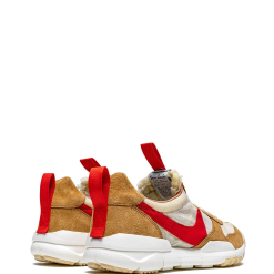 High-quality replica sneakers featuring Nike Mars Yard design, showcasing a stylish blend of beige and red colors, perfect for sneaker enthusiasts looking for fashionable shoes.