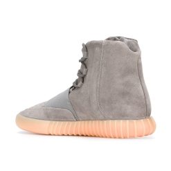 High-quality replica sneakers featuring the Adidas Yeezy Boost 750 design, showcasing a stylish silhouette in a premium suede upper with a distinctive strap and a comfortable Boost sole, ideal for sneaker enthusiasts.