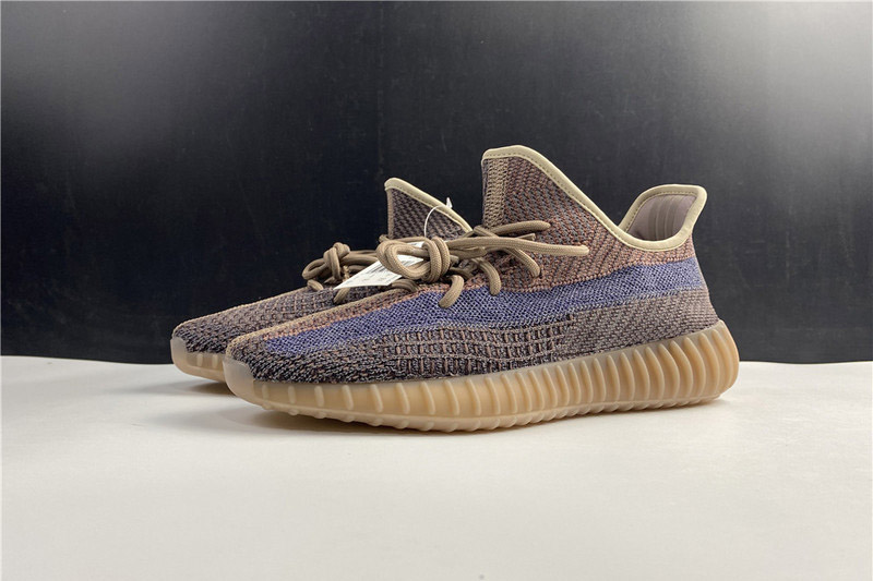 Addidas Yeezy Boost 350 V2 Fade replica sneakers showcasing a stylish design with a blend of earthy tones and a sleek silhouette, perfect for sneaker enthusiasts seeking high-quality replicas.