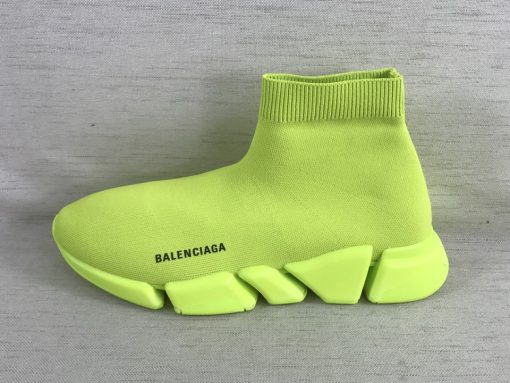 Balenciaga Speed 2.0 Neon Yellow Sneaker replica sneakers featuring a sleek, sock-like design and vibrant neon yellow color, perfect for stylish streetwear enthusiasts.