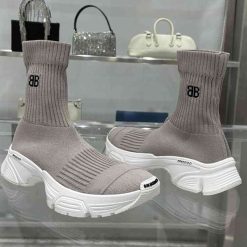Balenciaga Speed 30 Grey Sneaker replica sneakers showcasing a sleek and modern design with a comfortable, sock-like fit, ideal for fashion-forward individuals seeking high-quality alternatives.