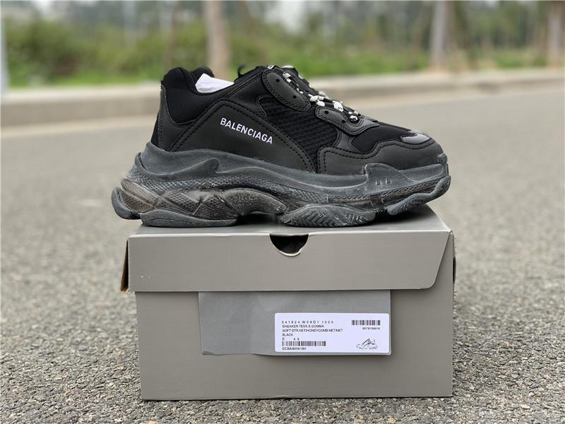 Balenciaga Triple S Clear Sole Black replica sneakers featuring a stylish black upper, oversized silhouette, and unique transparent sole for a trendy and fashionable look.