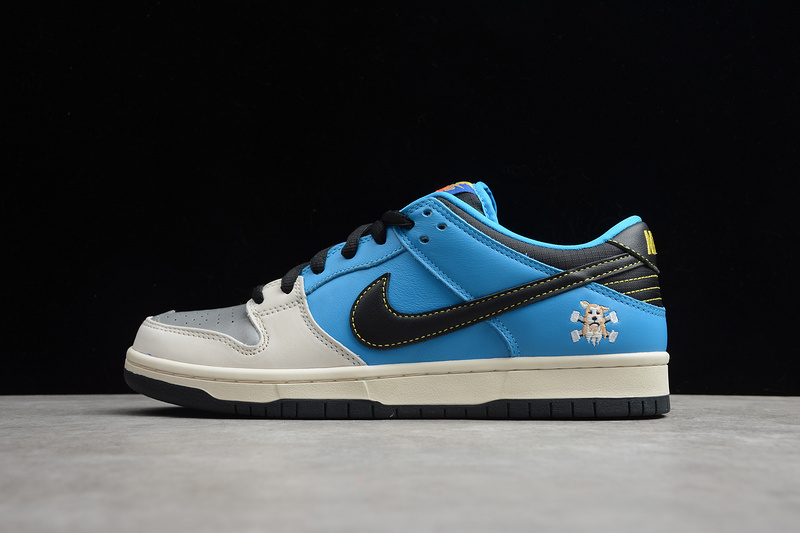 Instant Skateboard X Nike Dunk SB Low replica sneakers featuring a stylish design and high-quality materials, perfect for sneaker enthusiasts and collectors.