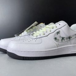 Nike Air Force 1 Low Daisy replica sneakers featuring a vibrant floral design and classic silhouette, perfect for sneaker enthusiasts seeking stylish footwear options.