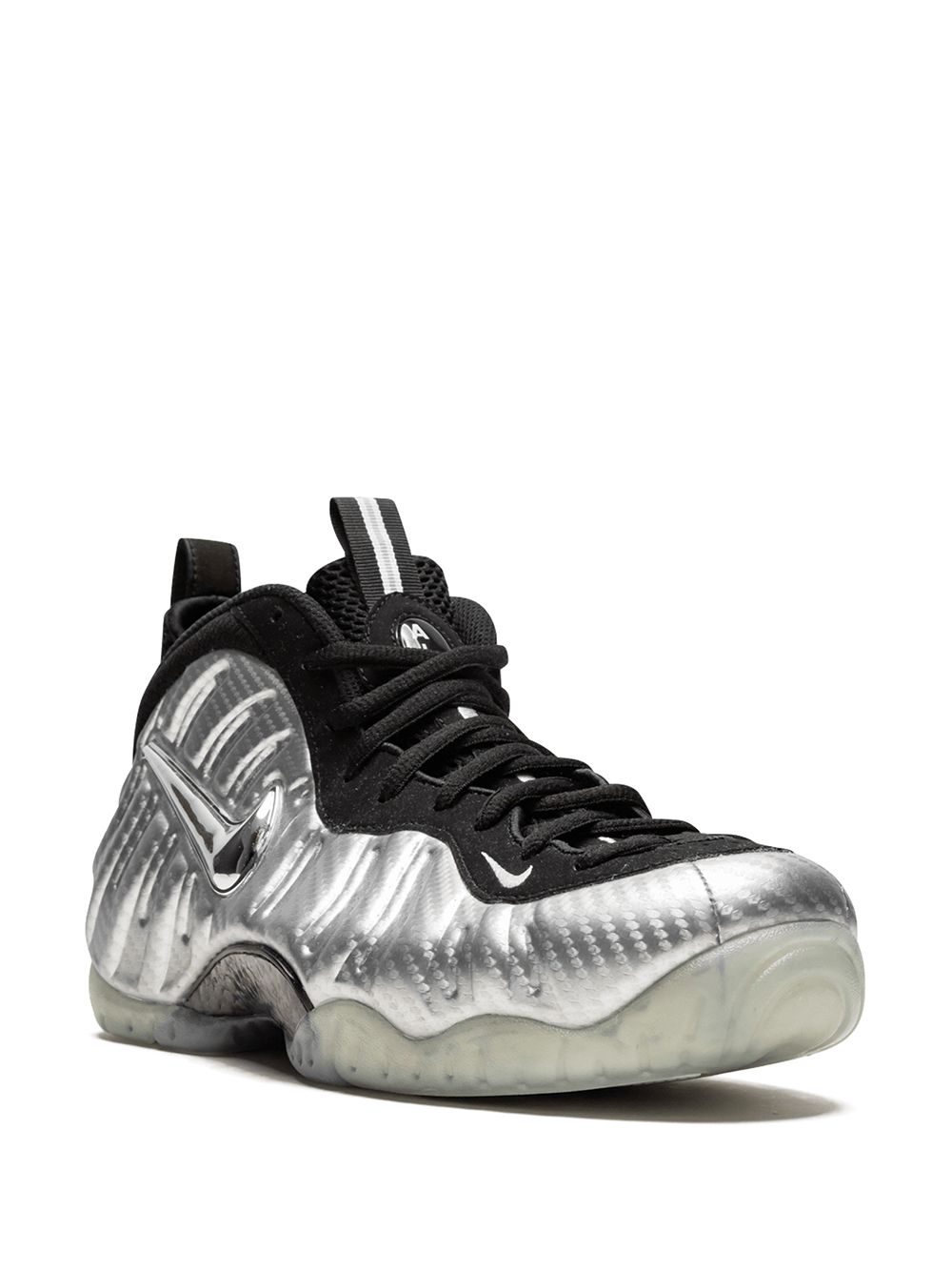 Nike Air Foamposite One in various colors, showcasing high-quality replica sneakers with a stylish and modern design, perfect for sneaker enthusiasts.