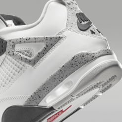 Air Jordan 4 Retro 5 high-quality replica sneakers showcasing a sleek design with iconic elements, perfect for sneaker enthusiasts and collectors.