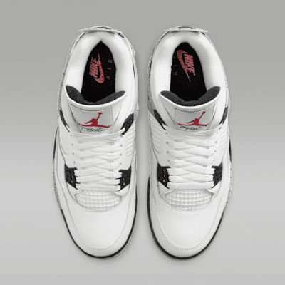 High-quality replica sneakers featuring the Air Jordan 4 Retro 7 design, showcasing detailed craftsmanship and iconic colorways.