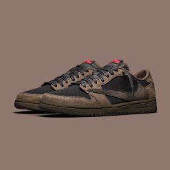 The Travis Scott x Air Jordan 1 Low OG 