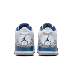 High-quality replica sneakers featuring the Air Jordan 3 True Blue And Copper CT8532 148 design, showcasing a classic silhouette with iconic color blocking and premium detailing.