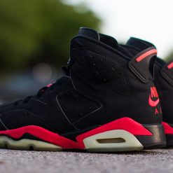 High-quality replica sneakers featuring the Air Jordan 6 Reverse Infrared design, showcasing its iconic colorway and details.