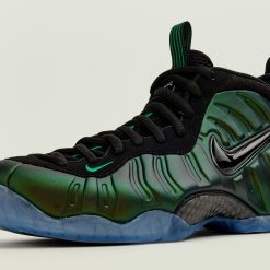 Nike Air Foamposite Pro Pine Green replica sneakers featuring a sleek design, bold pine green colorway, and high-quality materials for an authentic look.